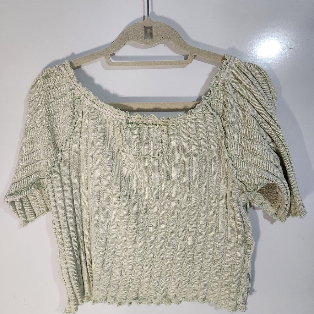 We The Free Green Ribbed Ruffled Crop Blouse, Size XL, NWT - Picture 3 of 6